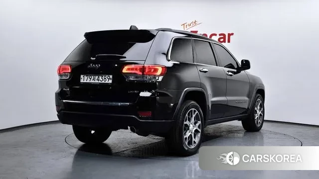 Jeep Grand Cherokee id 3709120 из Кореи 12