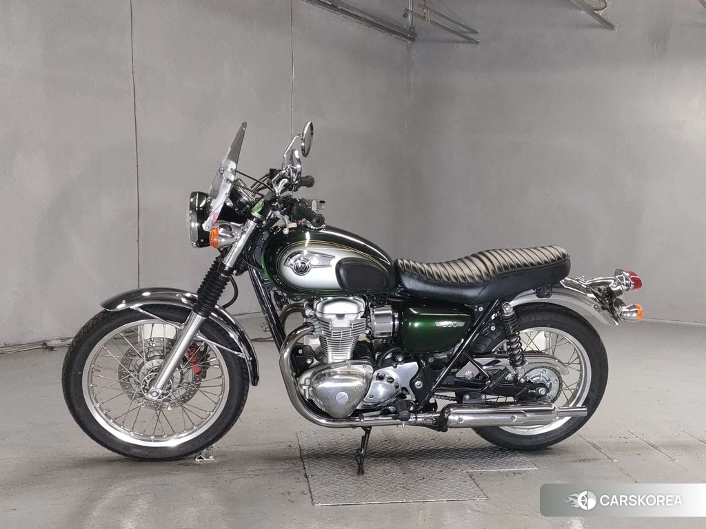Проданный Kawasaki W800 2012 из Японии, фото 2