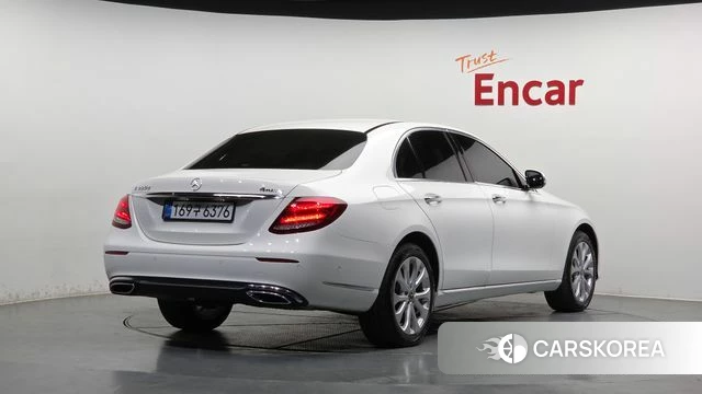 Mercedes-Benz E-Class W213 id 4304378 из Кореи 12