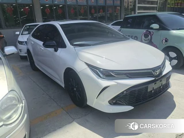 Toyota Corolla 2022 Белый из Китая, фото 3