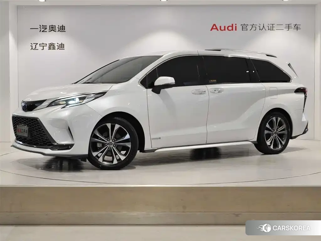 Toyota Granvia 2023 Белый из Китая, фото 2