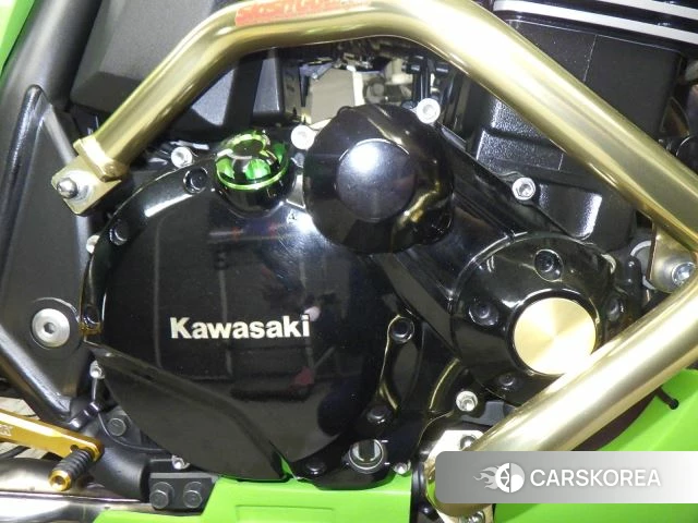 Engine photo