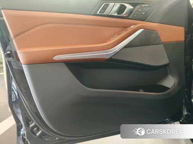 BMW X7 id 4320905 из Китая 9
