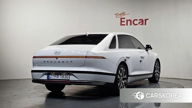 Hyundai Grandeur Hybrid (GN7) id 4613117 из Кореи 12