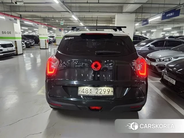 Ssangyong Tivoli Armor 2018 Темно-зеленый из Кореи, фото 5