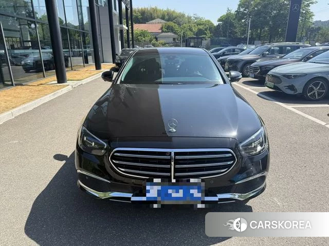 Mercedes-Benz E-class 2024 Черный из Китая, фото 2