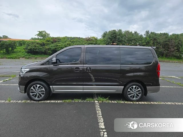 Hyundai The New Grand Starex id 4568796 из Кореи 12