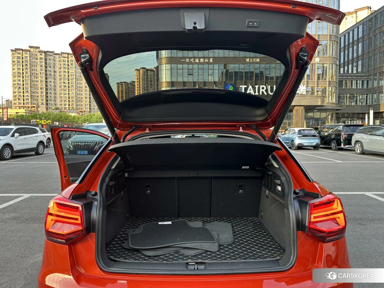 Audi Q2L id 4432186 из Китая 10