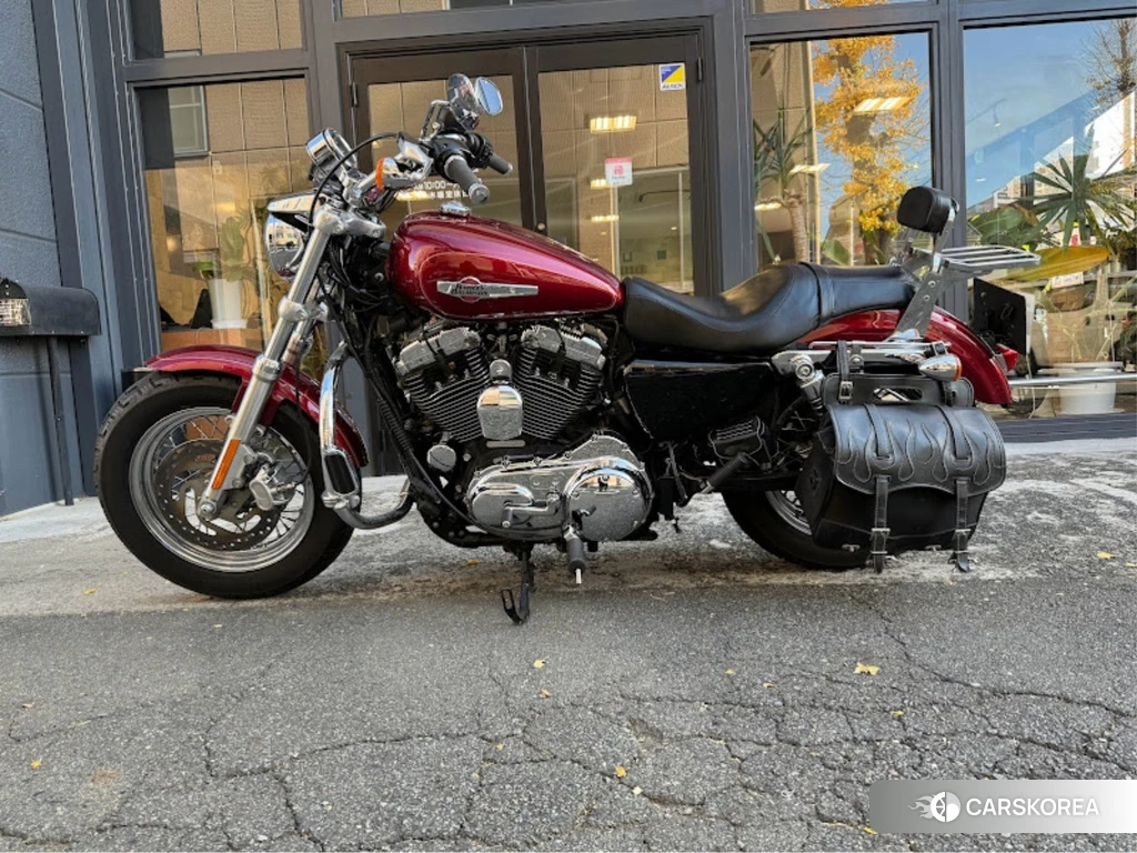 Проданный Harley-Davidson Sportster XL1200C 2015 из Японии