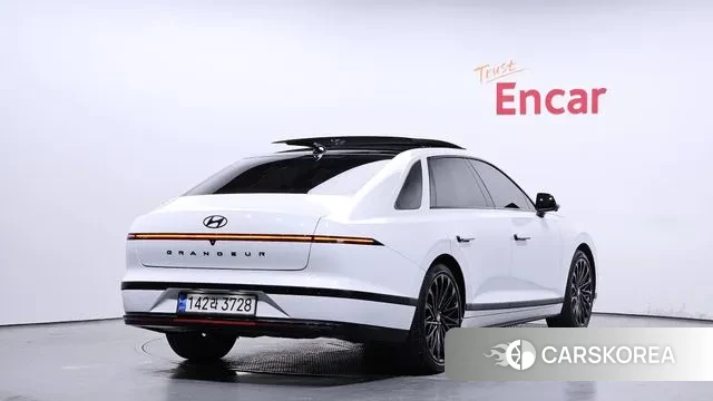 Hyundai Grandeur (GN7) id 3420801 из Кореи 12