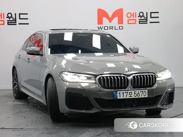 BMW 5 Series (G30) id 3427564 из Кореи 12