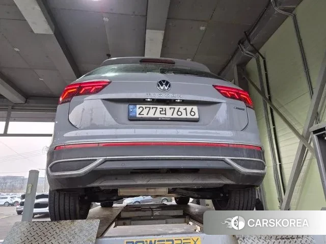 Volkswagen Tiguan second Generation 2021 Небесно-голубой из Кореи, фото 2