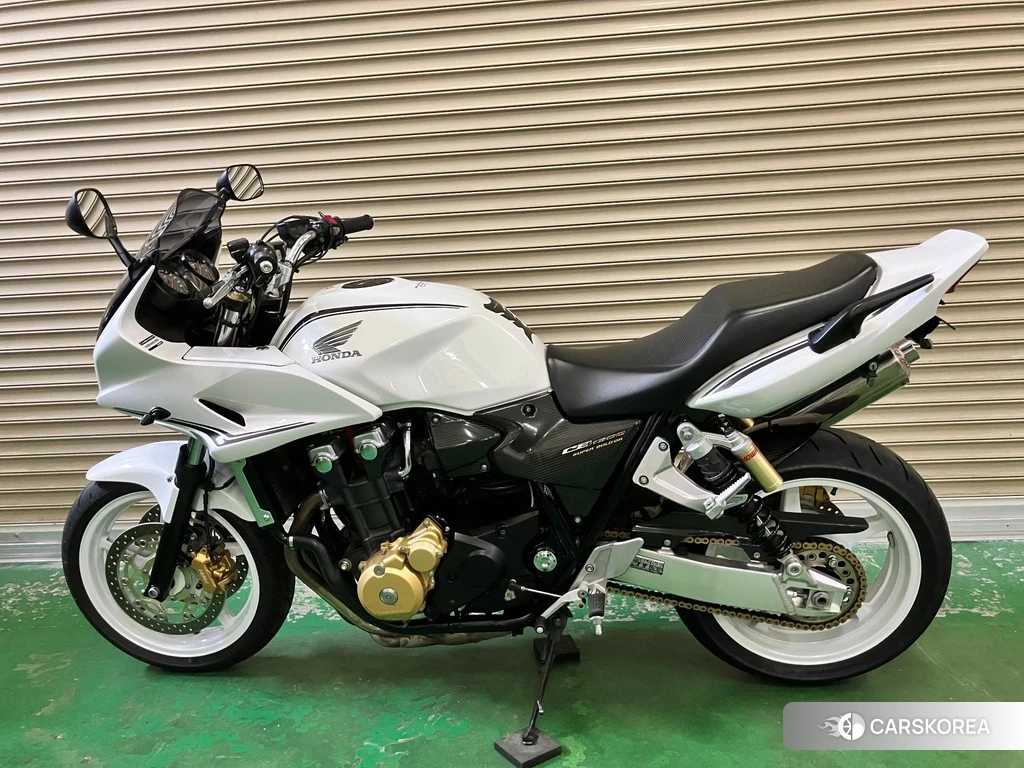 Проданный Honda CB1300SF BOLDOR ABS 2011 из Японии