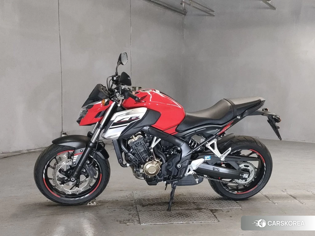 Проданный Honda CB650F 2019 из Японии