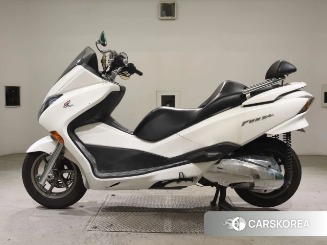 Проданный Honda FORZA Z 2010 из Японии