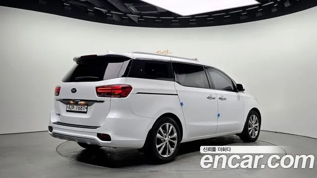 Kia The New Carnival id 2952204 из Кореи 12