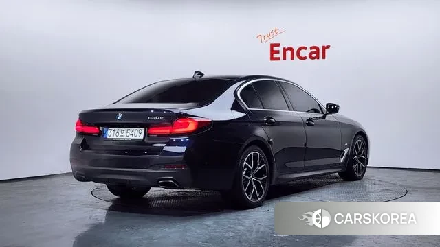 BMW 5 Series (G30) id 3650739 из Кореи 12