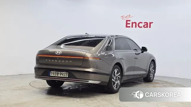 Hyundai Grandeur (GN7) id 3758643 из Кореи 12