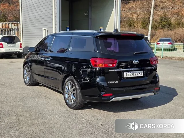 Kia The New Carnival id 3578382 из Кореи 11