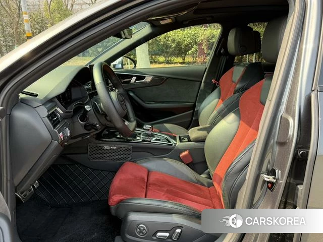 Audi A4L id 4290520 из Китая 7