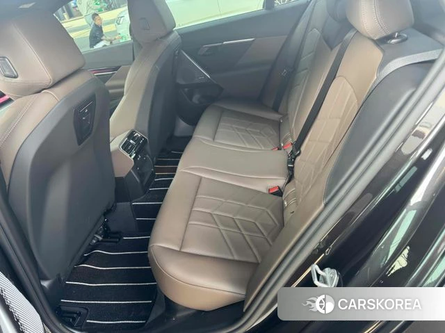 BMW 5 Series (G60) 2025 Серый из Кореи, фото 2