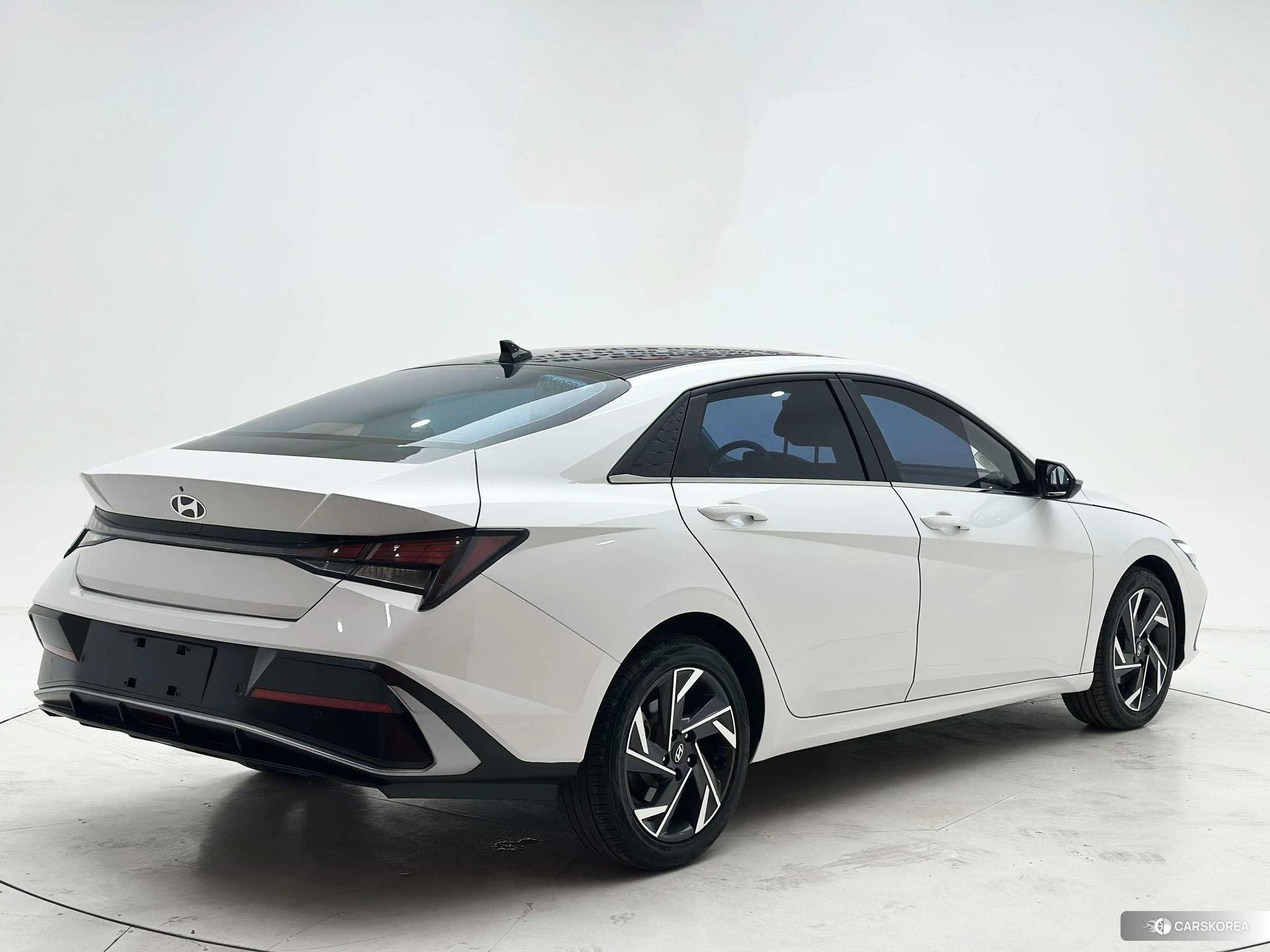 Hyundai Elantra id 4420990 из Китая 12