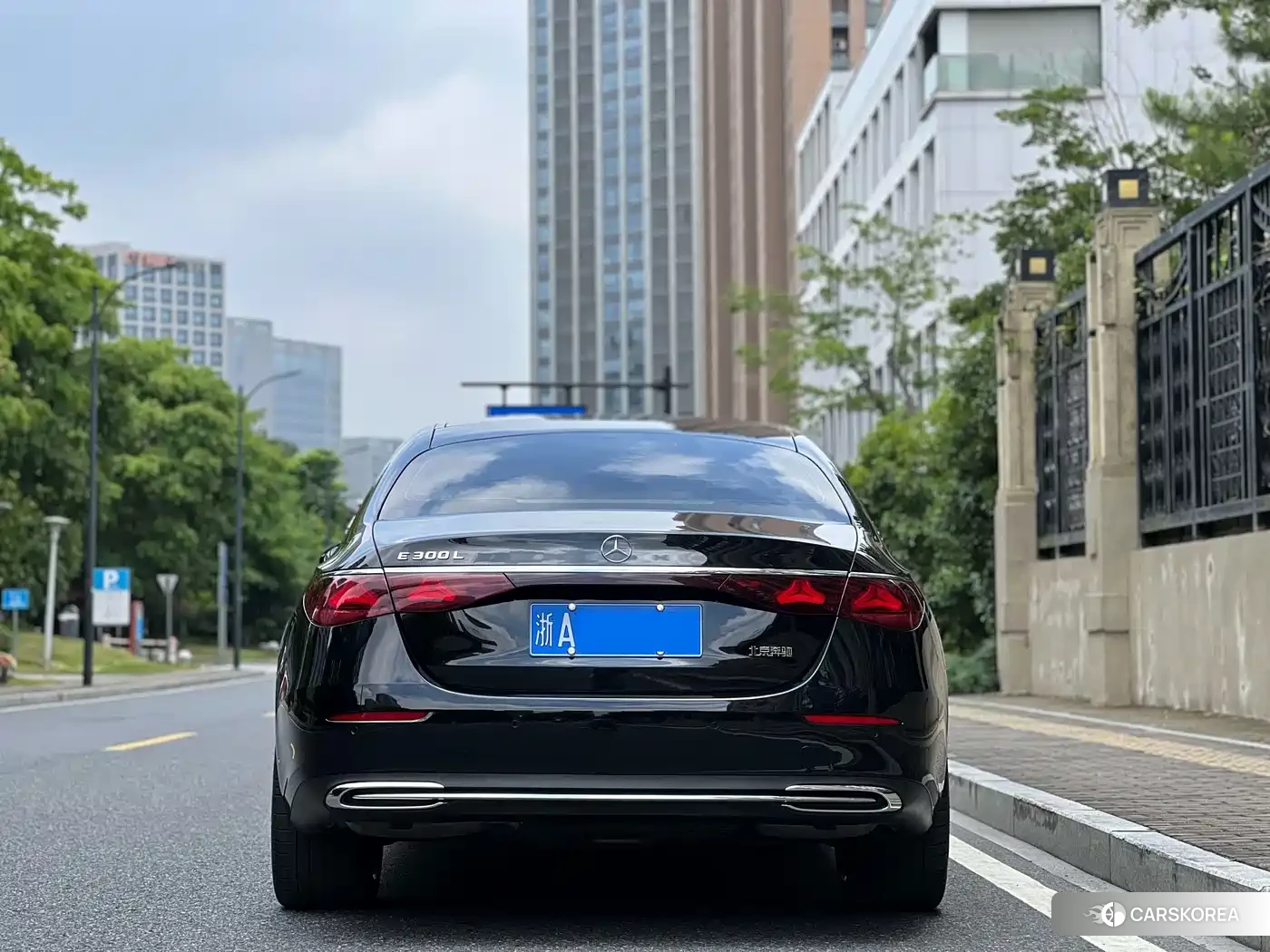 Mercedes-Benz E-Class id 4577736 из Китая 12