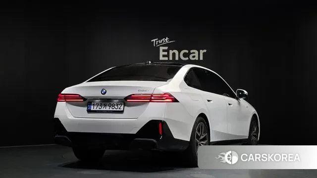 BMW 5 Series (G60) id 2894022 из Кореи 12