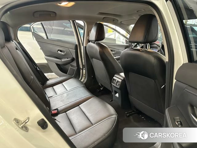 Nissan Xuan Yi 2024 Белый из Китая, фото 2