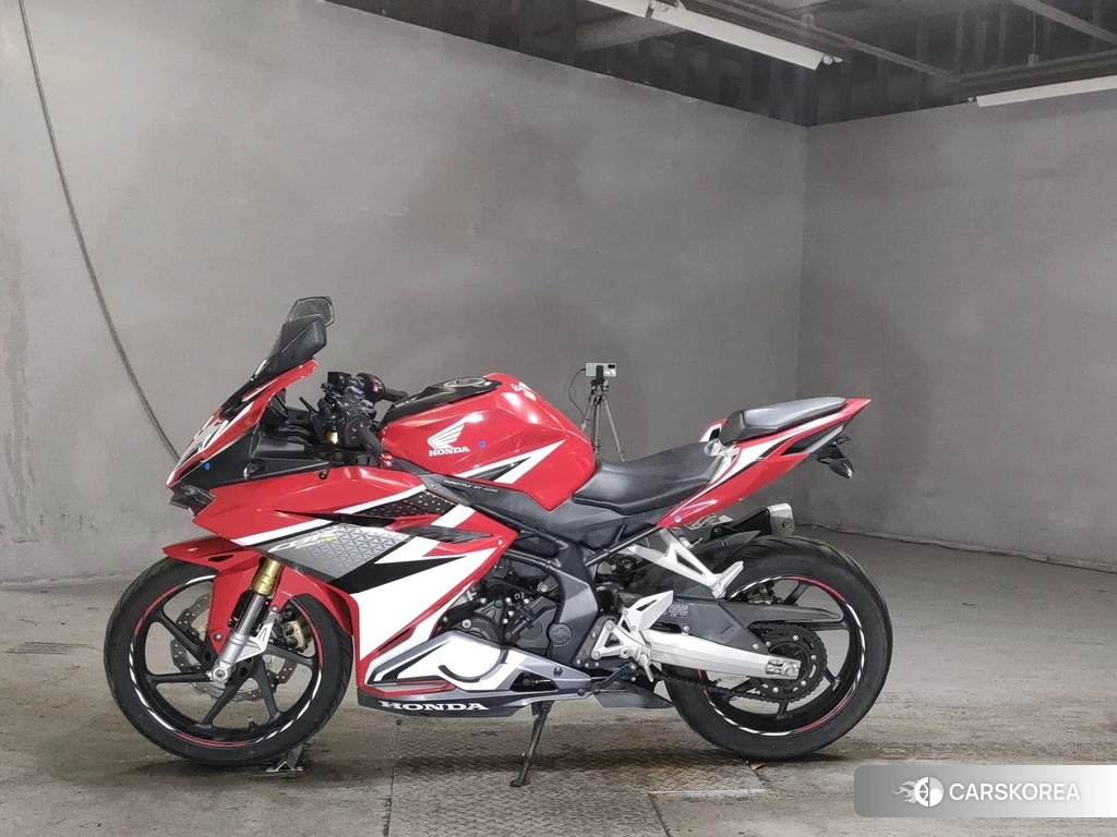 Проданный Honda CBR250RR 2017 из Японии