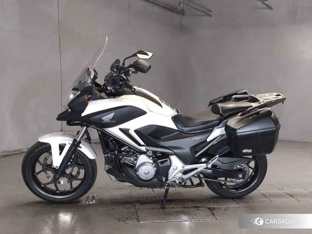 Проданный Honda NC700X DCT 2013 из Японии, фото 2