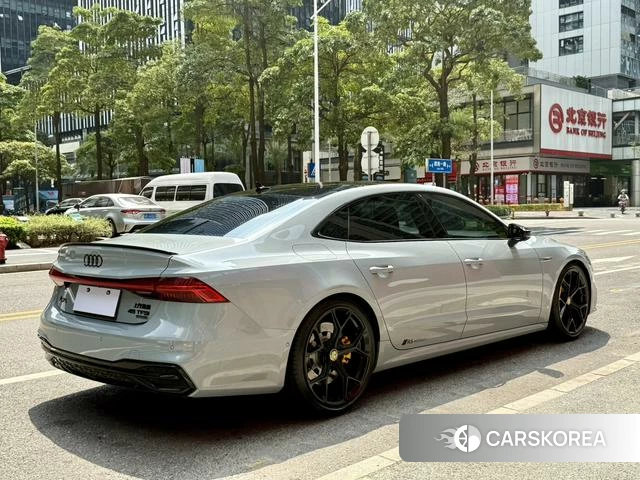 Audi A7L id 4261549 из Китая 12
