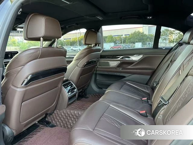 BMW 7 series 2022 Черный из Китая, фото 4