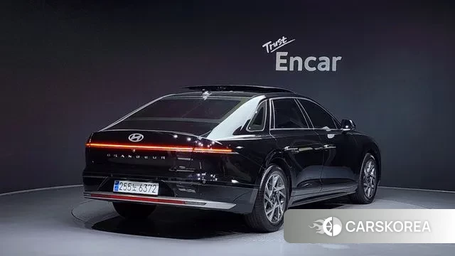 Hyundai Grandeur (GN7) id 3544527 из Кореи 12