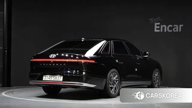 Hyundai Grandeur (GN7) id 3007216 из Кореи 12