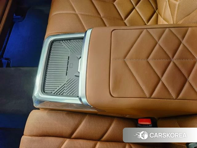 BMW 7 series 2024 Черный из Китая, фото 6