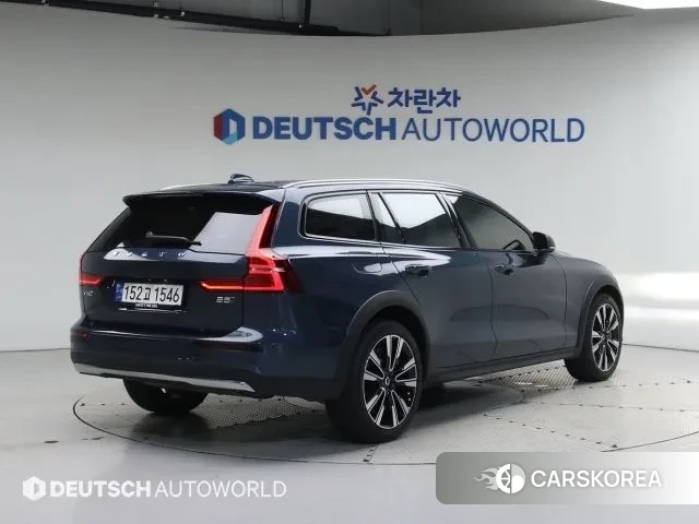 Volvo V60 Cross-Country 2nd Generation id 3002626 из Кореи 12