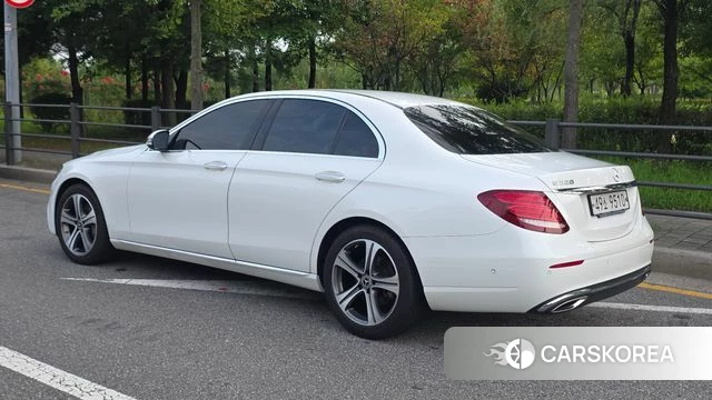 Mercedes-Benz E-Class W213 id 4654777 из Кореи 12