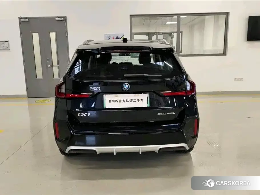 BMW iX1 id 4548400 из Китая 7