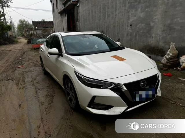 Nissan Xuan Yi 2022 Белый из Китая, фото 2