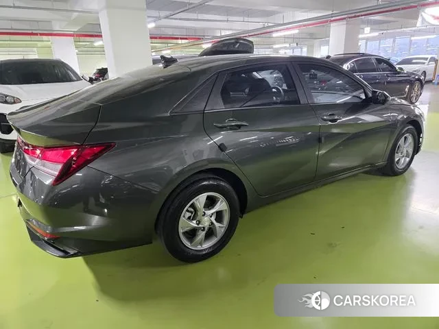 Hyundai Avante (CN7) id 3371147 из Кореи 9