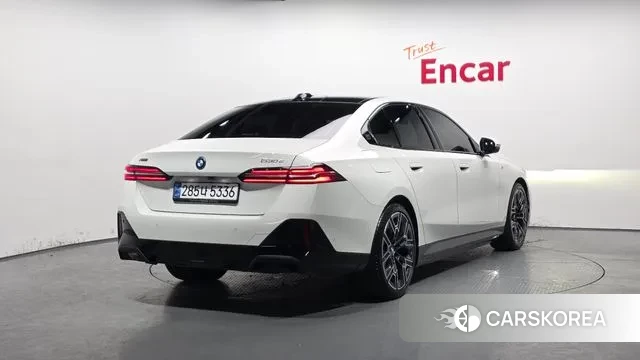 BMW 5 Series (G60) id 3739227 из Кореи 12