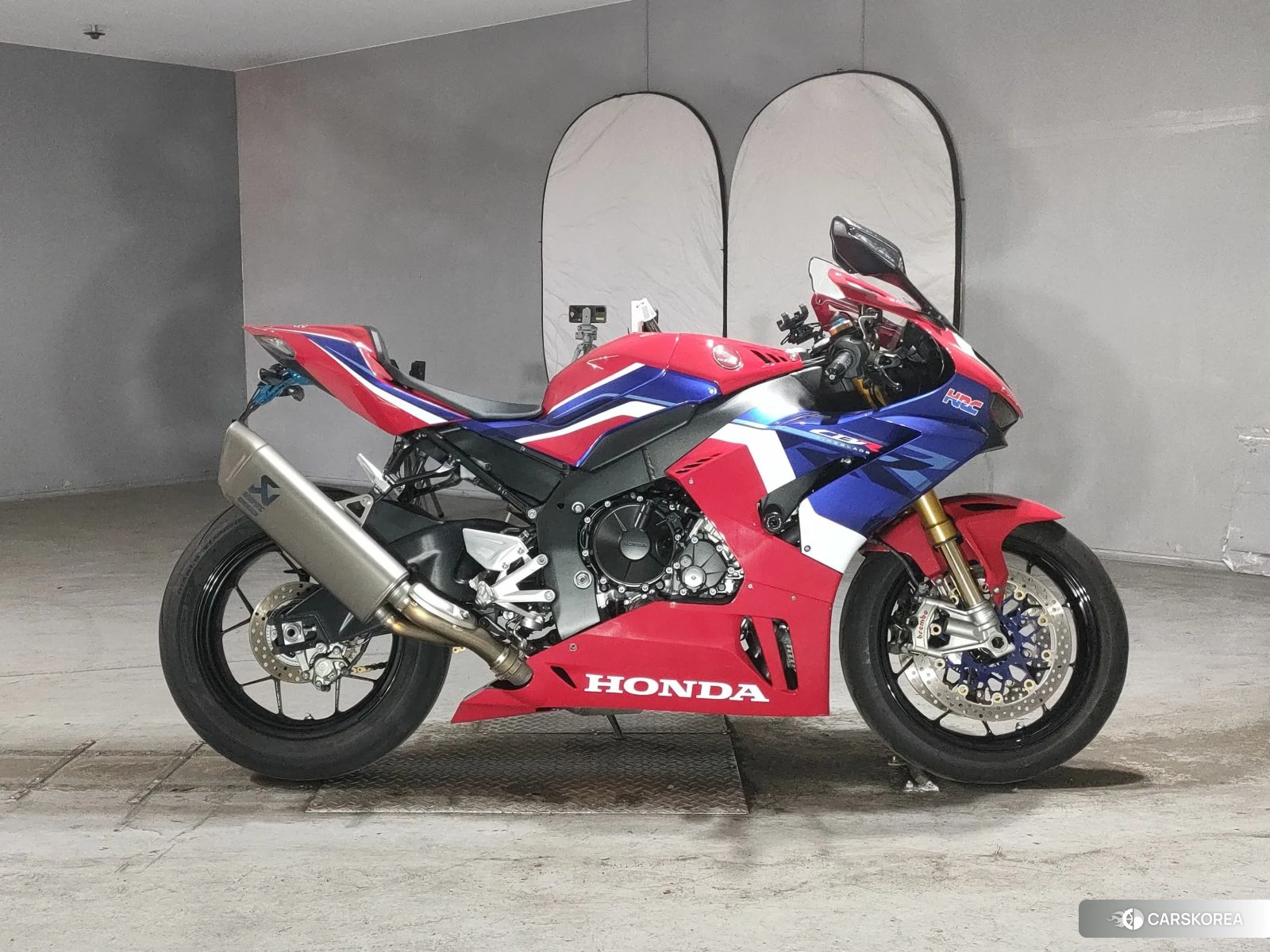 Проданный Honda CBR1000RR-R FIREBLADE SP id 4229627 из Японии