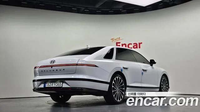 Hyundai Grandeur (GN7) id 2640355 из Кореи 12