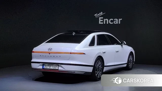 Hyundai Grandeur (GN7) id 3031731 из Кореи 12