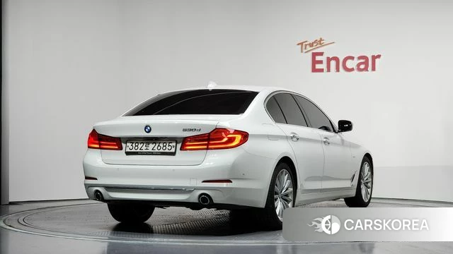 BMW 5 Series (G30) id 4390373 из Кореи 12