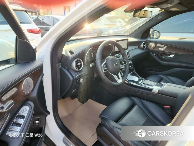 Mercedes-Benz GLC 2023 Белый из Китая, фото 3