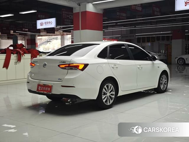 Buick Yinglang 2023 Белый из Китая, фото 4