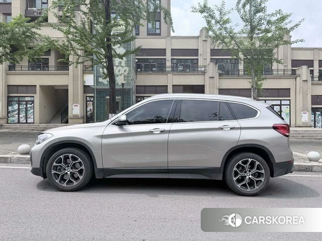 BMW X1 2023 Шампань из Китая, фото 6
