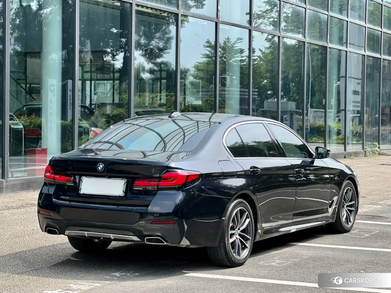 BMW 5 series PHEV 2021 Черный из Китая, фото 4